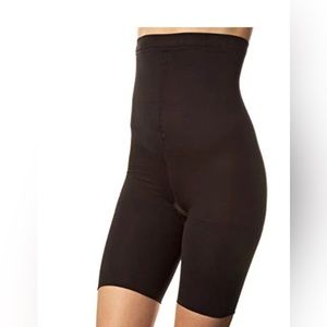 Spanx Higher Power Shorts - Small